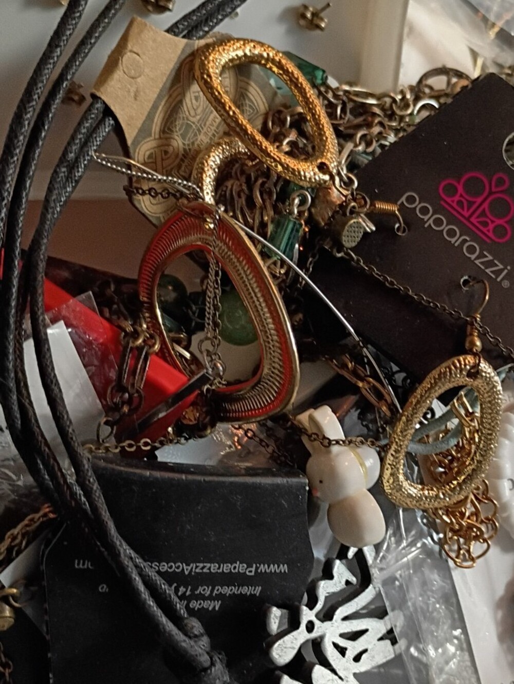 3 Pounds Mixed Jewelry, Hair Accessories And Other Accessories Mystery Bag